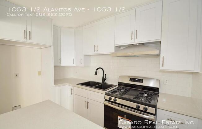 1053 1/2 ALAMITOS AVE