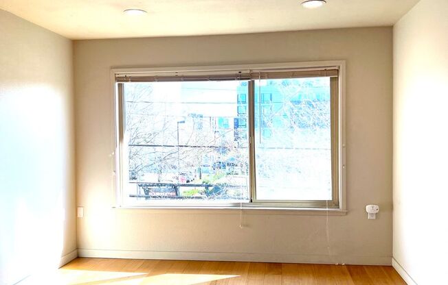 844 BG HANDEL APTS