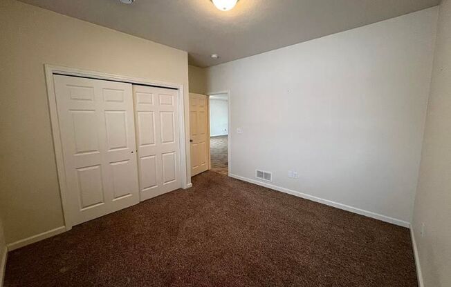 3 beds, 2 baths, $1,750