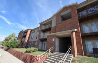 2 bedroom 2 bath apartment at 1040 S. Clifton Heights