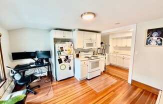 48 Powder house Blvd.