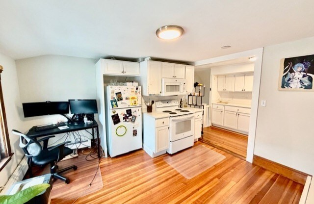 48 Powder house Blvd.