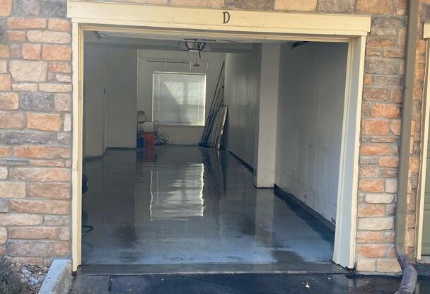 Large 2 Bedroom 2 Bath Townhome in Sterling Hills