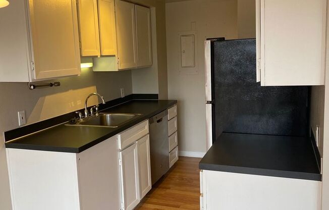 1 bed, 1 bath, 646 sqft, $1,415, Unit 103
