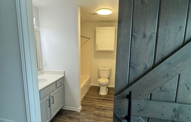 Studio, 1 bath, 573 sqft, $989, Unit 7H-221
