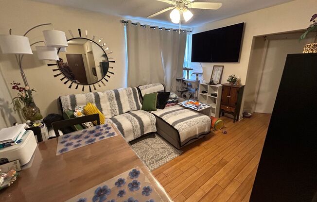 2 beds, 1 bath, $1,025, Unit 103