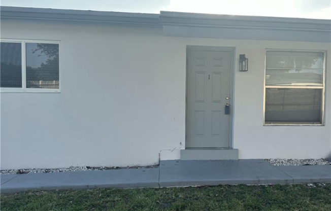 6109 SW 30 ST