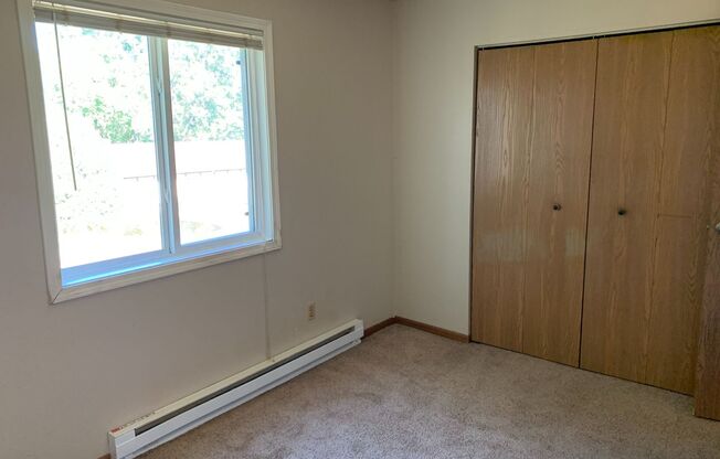 2 beds, 1 bath, 550 sqft, $695, Unit 1929-25