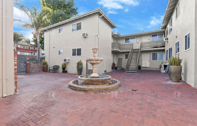 (Sruli:B) 4838-4846 Hazeltine Avenue