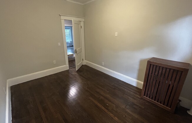 6 RADCLIFFE RD