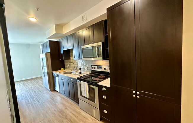 1 bed, 1 bath, 522 sqft, $1,800, Unit Unit 511