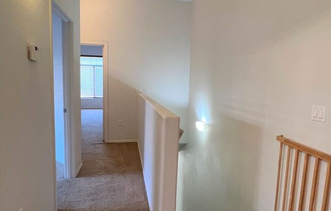 3 beds, 2.5 baths, $1,985, Unit UNIT 1045