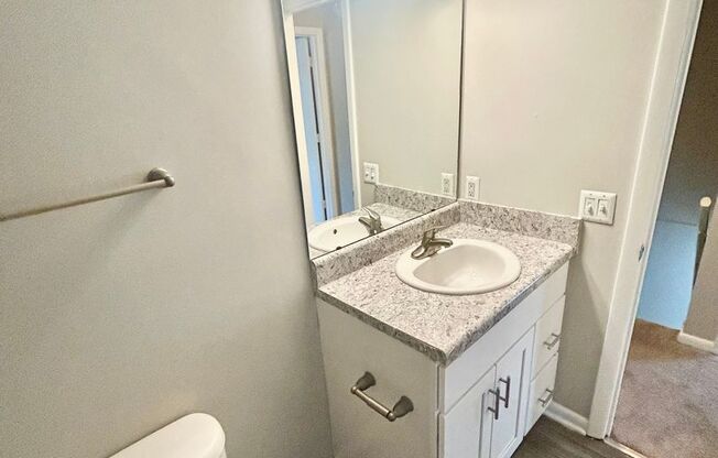 2 beds, 1.5 baths, 1,100 sqft, $1,150, Unit 726-A