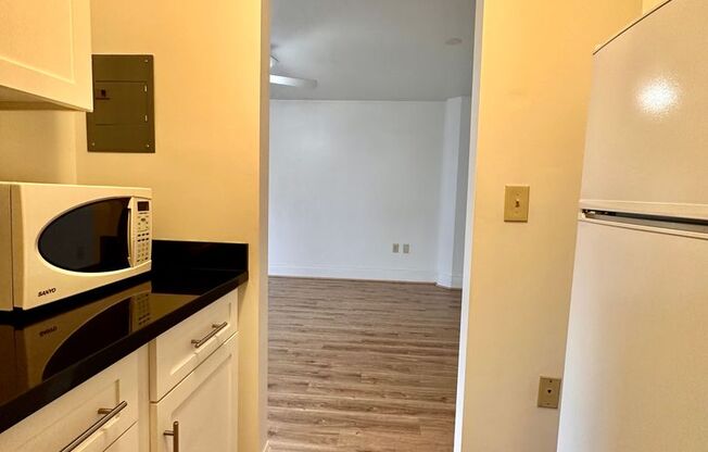 Studio, 1 bath, 527 sqft, $1,525, Unit 0710