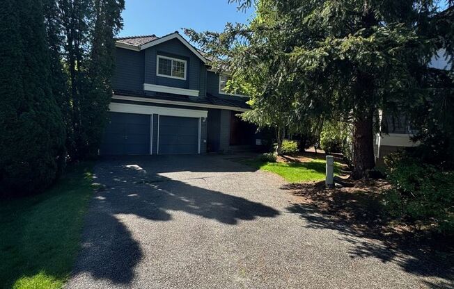 Cozy 3 bed 2.5 bath home in Klahanie Issaquah