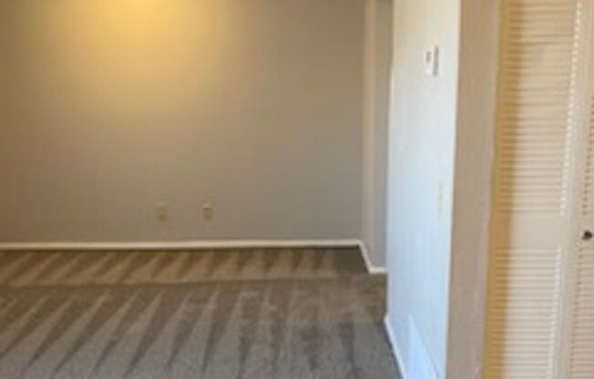 Studio, 1 bath, 520 sqft, $560, Unit 2722-312