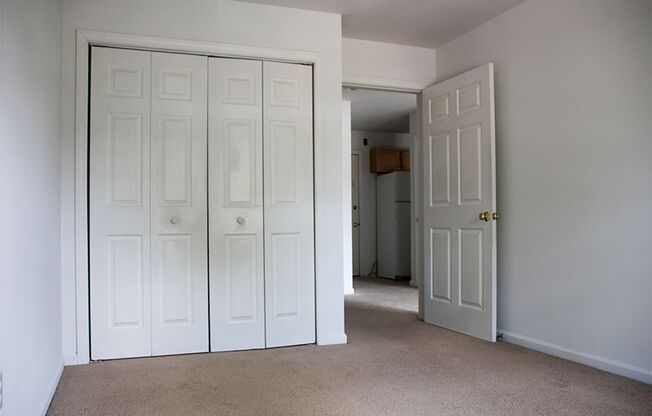 2 beds, 1 bath, 927 sqft, $1,900, Unit 723