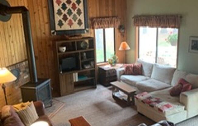 3 beds, 2 baths, $2,400