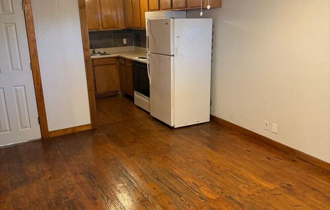 Lakeside Bungalows 1