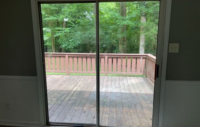 3 bed, 2 full bath home located in Asheboro on Northshore Dr., $1500 Month, $1500 Deposit.