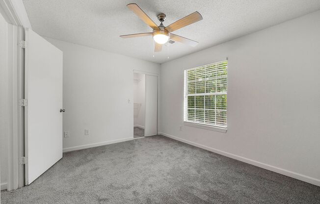 3 beds, 2 baths, 1,260 sqft, $1,513, Unit 3482-03