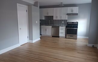 1 bed, 1 bath, 1,050 sqft, $1,295, Unit 131-133 East 46th St - 7
