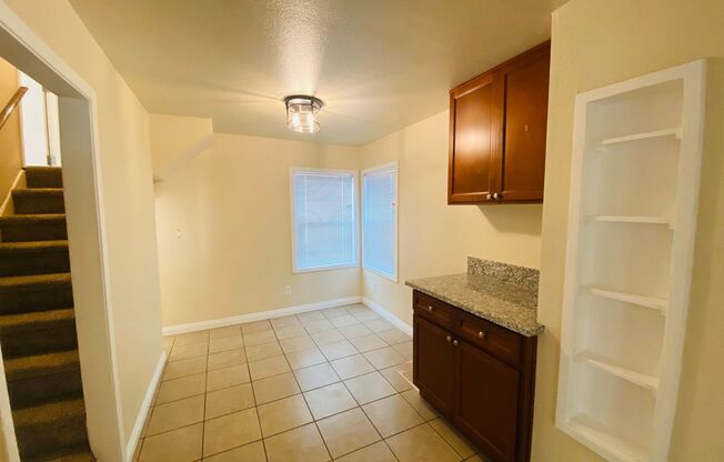 2 beds, 1 bath, $1,575