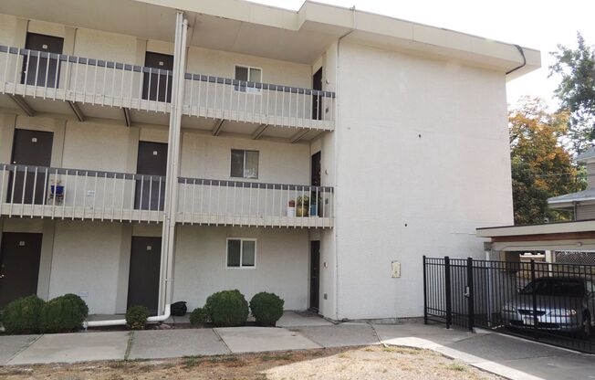 1 bed, 1 bath, 720 sqft, $1,050, Unit 310