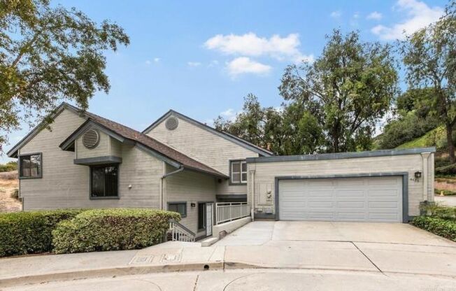 Cul-de-Sac Canyon View Gem – Fully Remodeled 3BR with Vaulted Ceilings in Bonita Villas