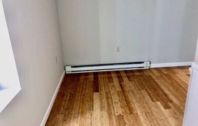 1 bed, 1 bath, 500 sqft, $1,000, Unit #1