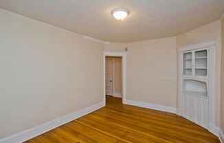 242 Fort Pleasant Ave