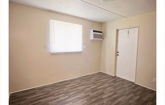 2 beds, 1 bath, 594 sqft, $790, Unit 42A