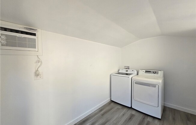 1 bed, 1 bath, 560 sqft, $2,250