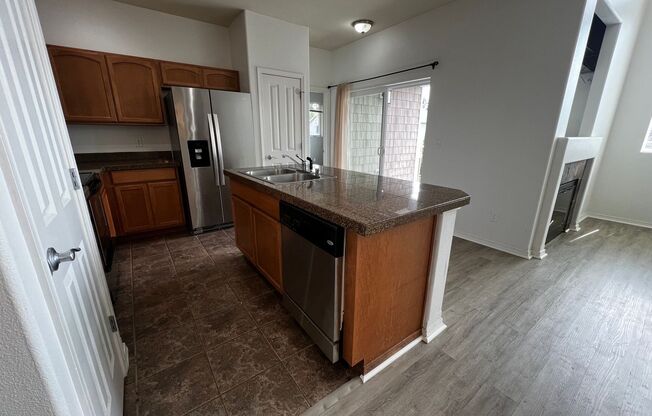 2 beds, 2 baths, $2,200