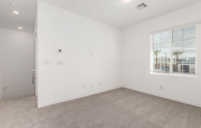 3 beds, 3 baths, $2,095