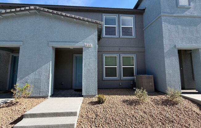 Modern Living in a Brand New 3 Bed Townhome!