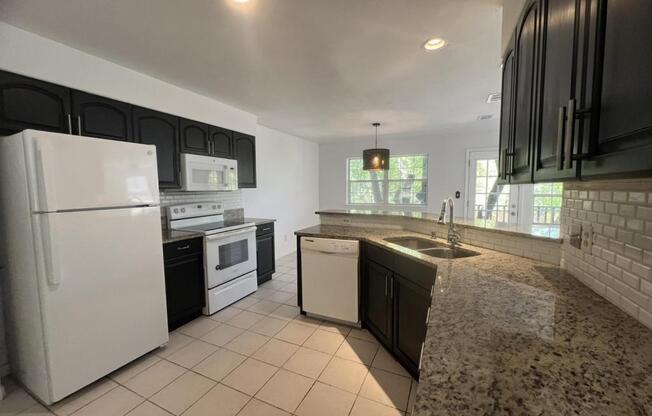 3 beds, 2 baths, 1,568 sqft, $1,495