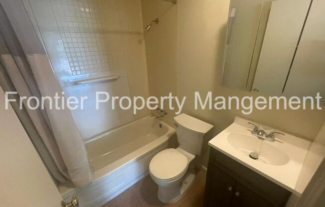 Charming 2 Bed 1 Bath House Ready for Move in!