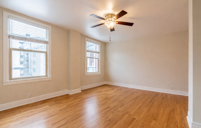 1 bed, 1 bath, 378 sqft, $1,945