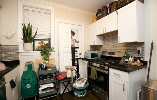 1056 Lill Ave.