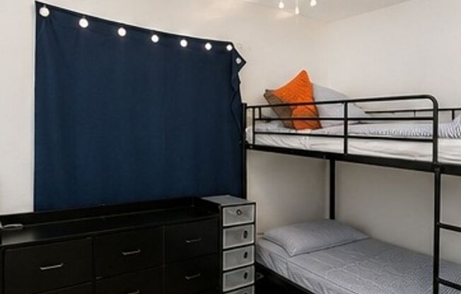 2 Bedroom Duplex & Studio for Rent