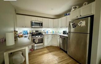 754 E 6 ST