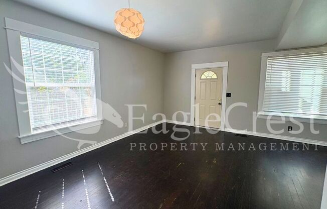 Charming 3BR Home with Spacious Yard & Bonus Living Space! $200.00 OFF 2nd Month Rent!!