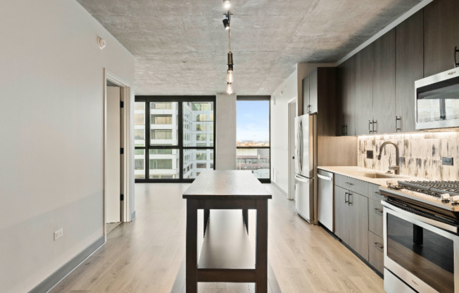 121 N ADA ST