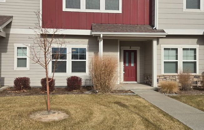 3B/3B Townhome NOW AVAILABLE in Windsor! Great Location!