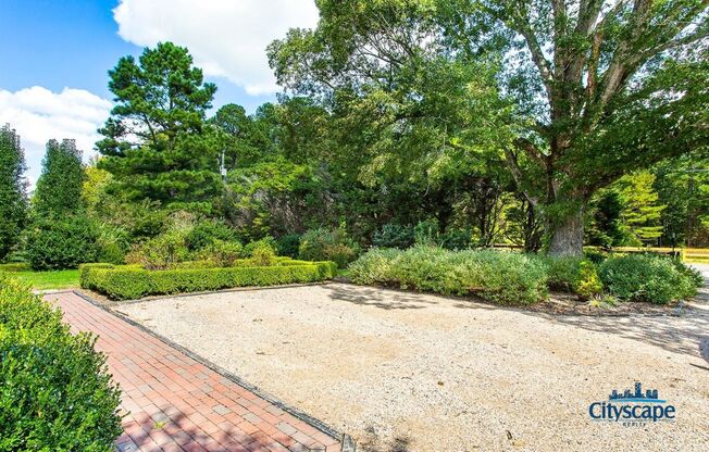 Fantastic Farmhouse in pastoral Goochland!