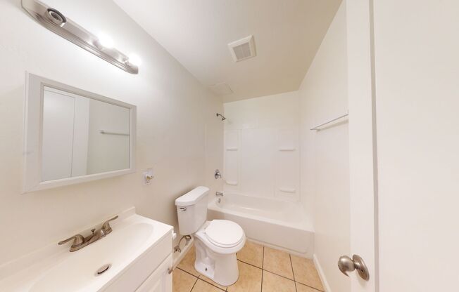 Studio, 1 bath, 373 sqft, $1,275, Unit 108