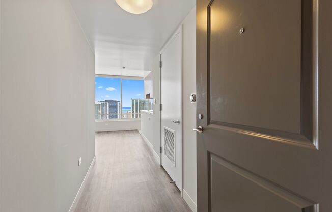2 beds, 2 baths, $4,400, Unit # 4403