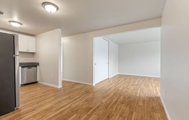 1 bed, 1 bath, 650 sqft, $1,695, Unit 8