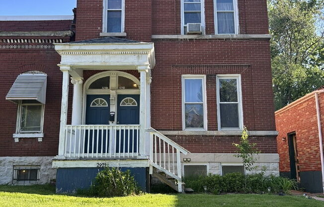 2921 MAGNOLIA AVE